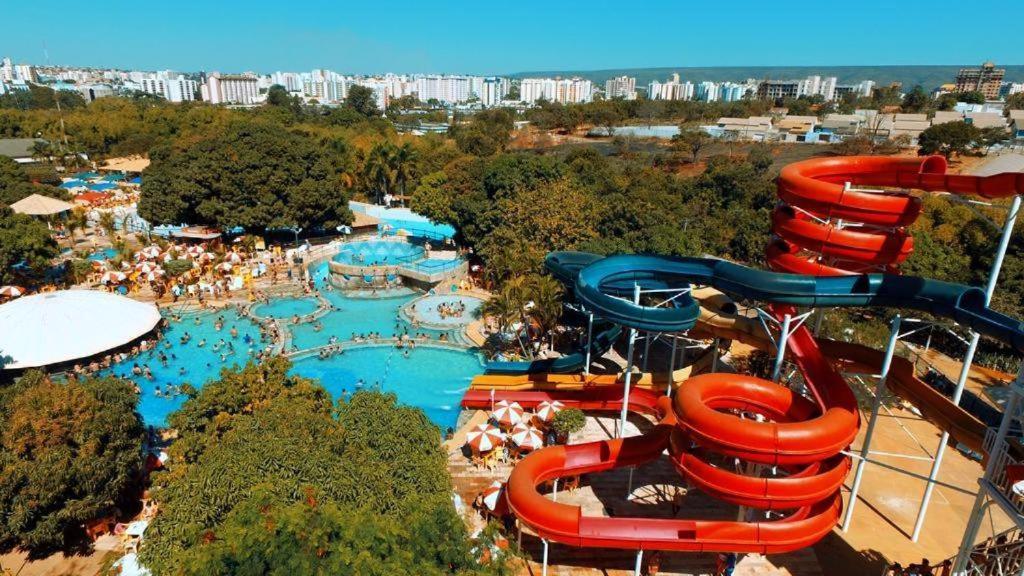 Piazza Diroma - Cortesia Park Diroma, Splash E Slide Caldas Novas Bagian luar foto