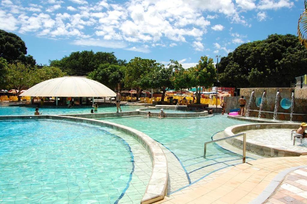 Piazza Diroma - Cortesia Park Diroma, Splash E Slide Caldas Novas Bagian luar foto