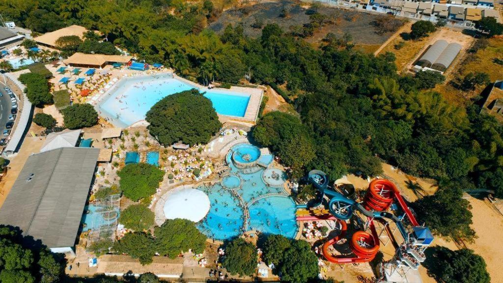 Piazza Diroma - Cortesia Park Diroma, Splash E Slide Caldas Novas Bagian luar foto