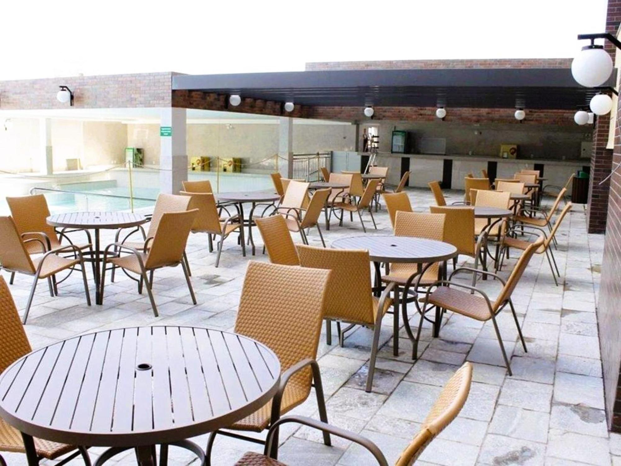 Piazza Diroma - Cortesia Park Diroma, Splash E Slide Caldas Novas Bagian luar foto